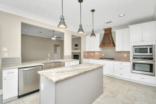 Building Photo - 14415 Mindy Park Ln