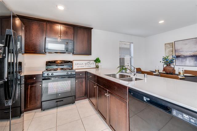 Building Photo - 3148 Harper St