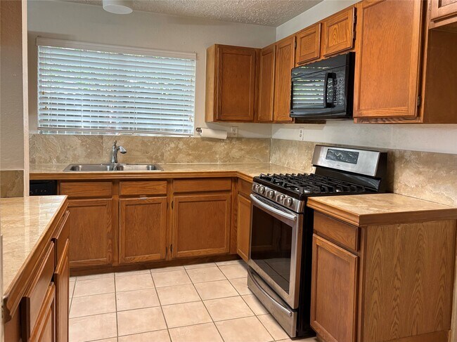 Building Photo - 12311 Hamsfield Ct
