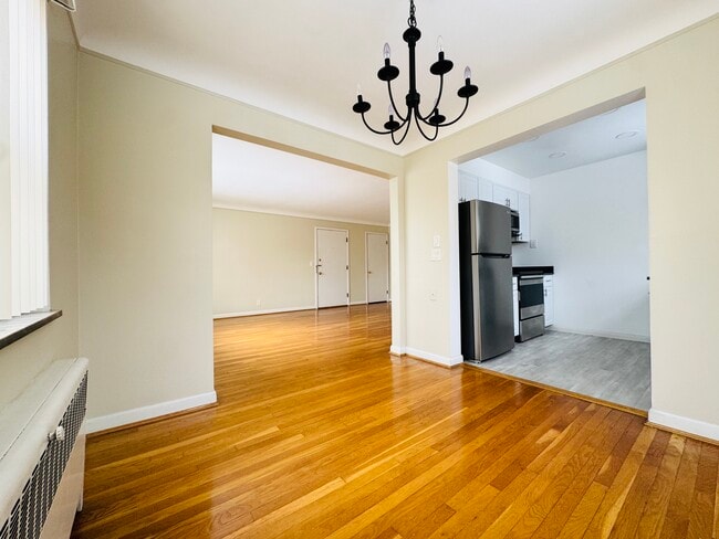 Kitchenette - 6101 Dryden Ave