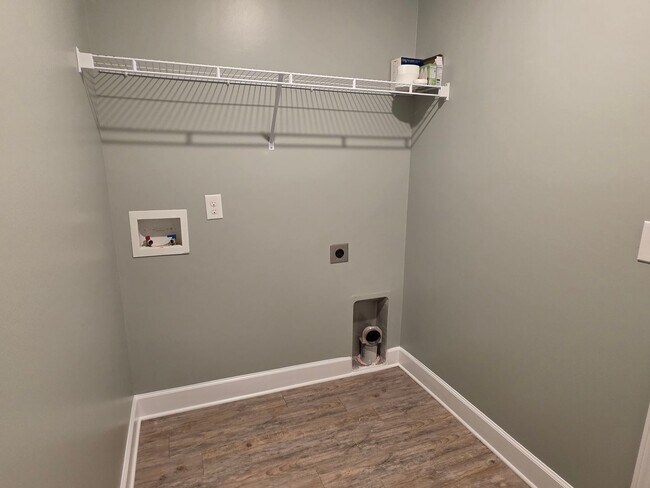 Building Photo - Belmont Glen! South Effingham Schools! Community Amenities!