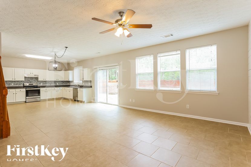 Building Photo - 96 Parkmont Ln