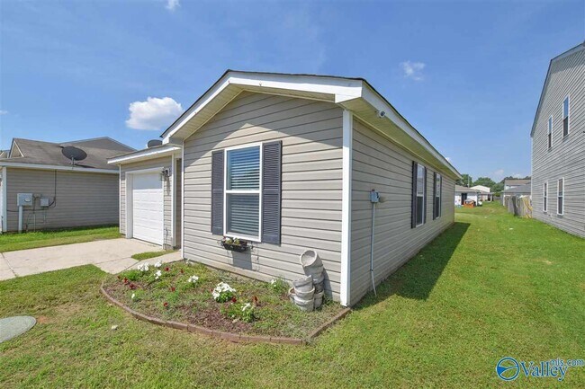 Building Photo - 106 Point Given Ln