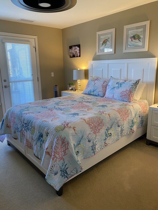 Queen Bedroom downstairs w/access to lanai - 3706 Lower Honoapiilani Rd