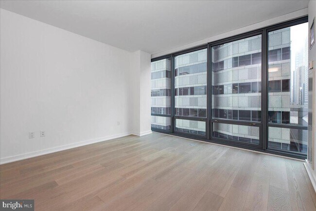 Building Photo - 2101 Market St