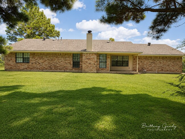 Building Photo - Rental Property on Frierson