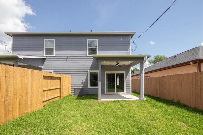 Building Photo - 10113 Porto Rico Rd