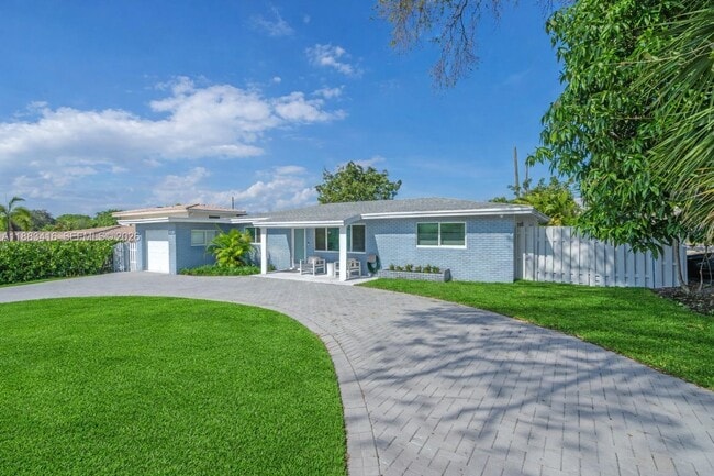 Building Photo - 465 NW 11th St