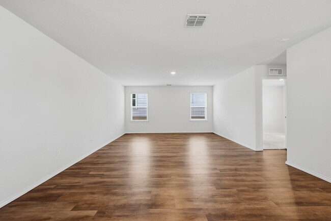 Building Photo - 553 Autumn Blaze