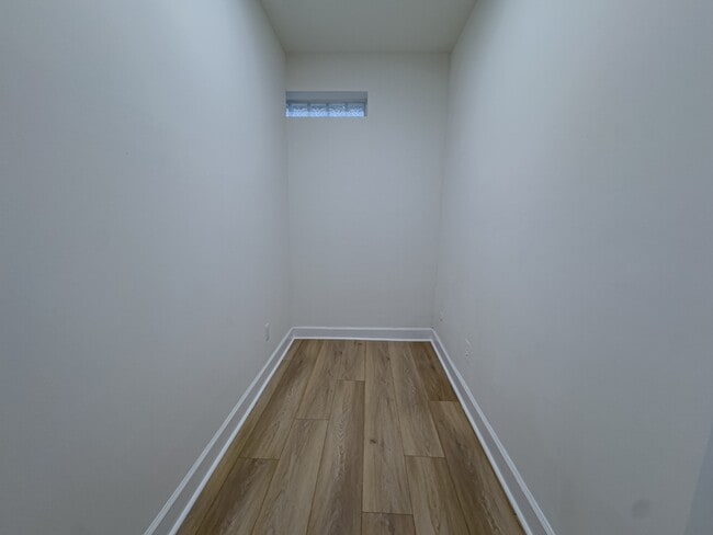 Building Photo - 536 N 19th St