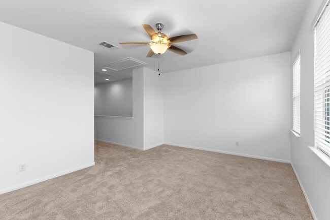 Building Photo - 213 Michaelis Dr