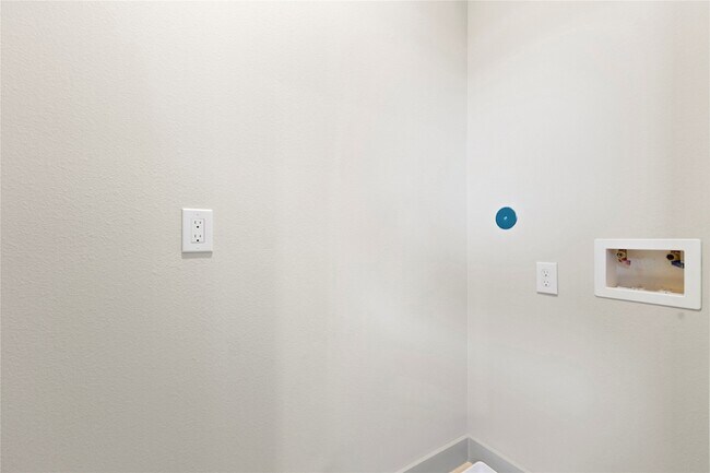 Building Photo - 5726 Rucio Ln