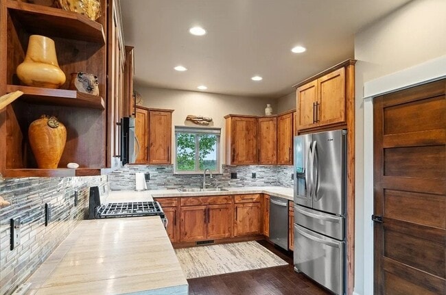 Building Photo - 481 Stubbs Ln