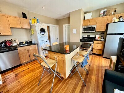 Building Photo - 252 Cypress St