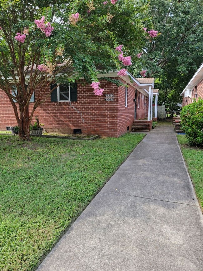 Building Photo - 2 Bedroom 1bath Oceanview/Bayview