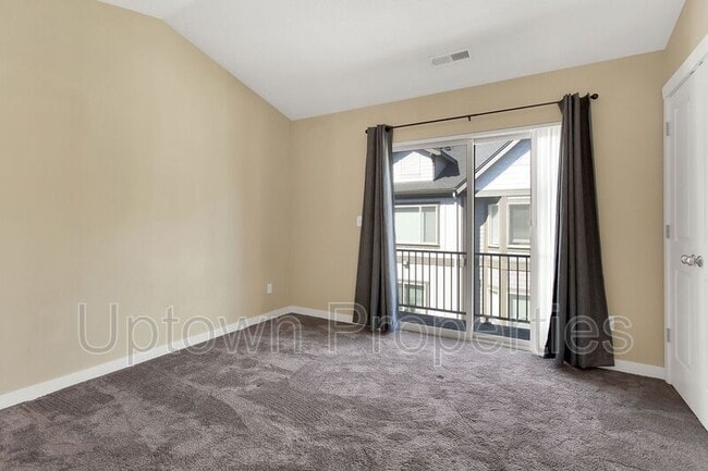 Building Photo - 8900 SW Elena Ln