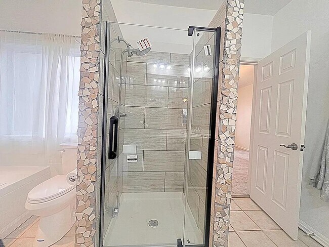 Building Photo - 206 Beauclair Dr