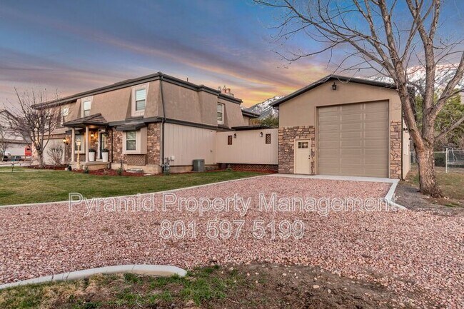 Building Photo - 10971 Cindy Cir