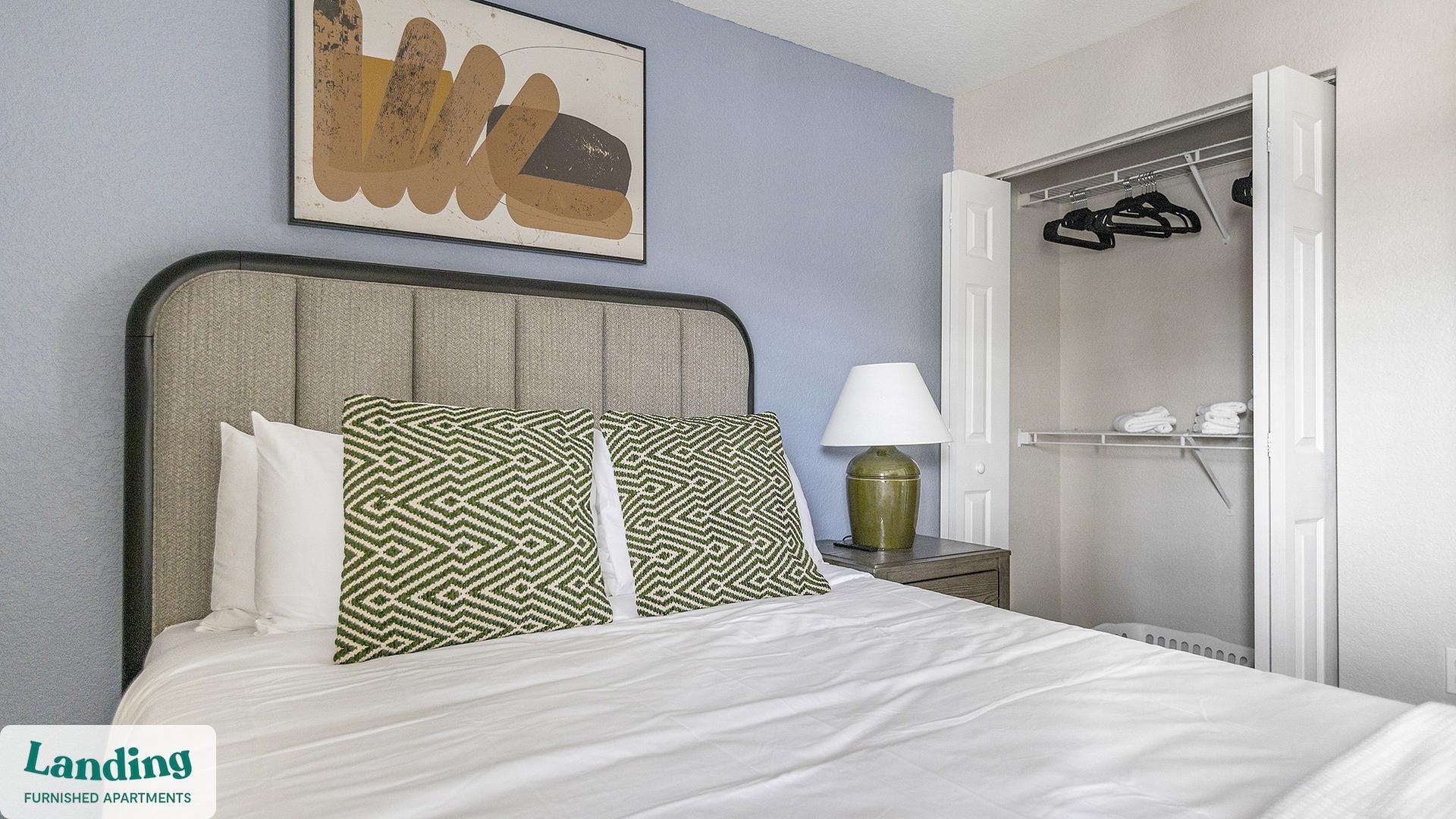 Building Photo - 3695 Island Club Dr