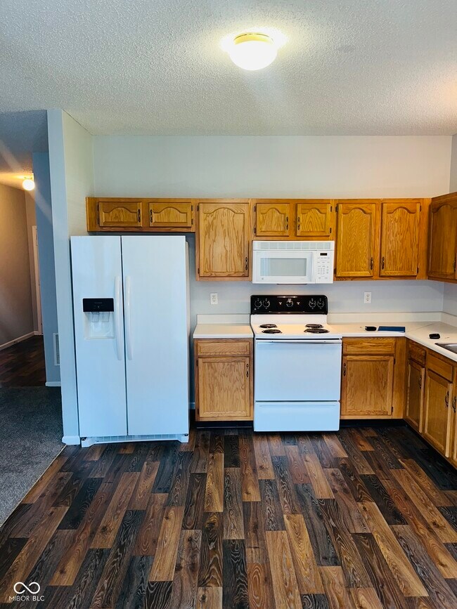 Building Photo - 8351 Brambleberry Dr