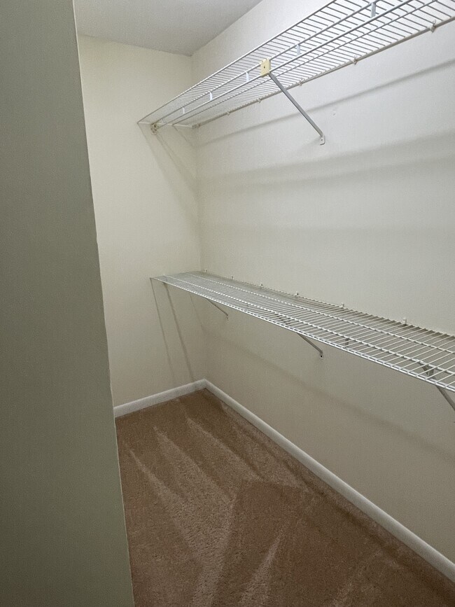 Building Photo - 101 Harvest Dr