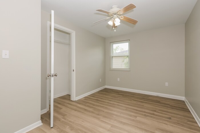Building Photo - 3899 Timberline Dr