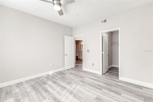 Building Photo - 12012 Villanova Dr