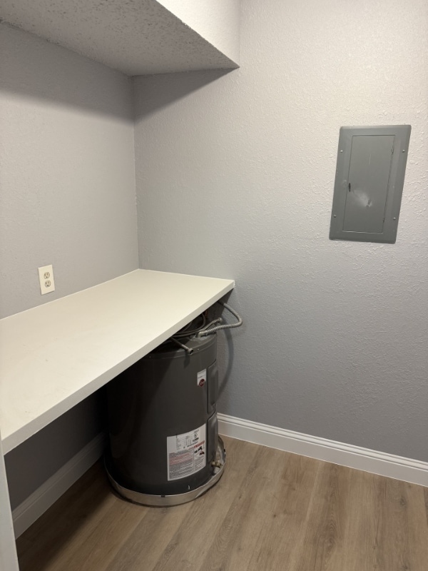 Building Photo - 12482 Abrams Rd