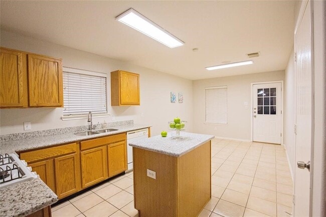 Building Photo - 3638 Siebinthaler Ln