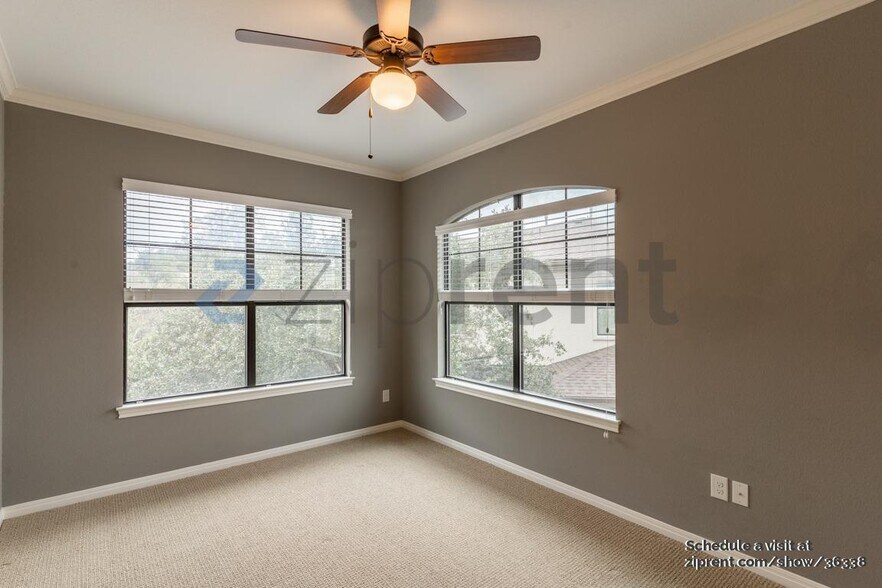 Building Photo - 4000 Ranch Road 620 N