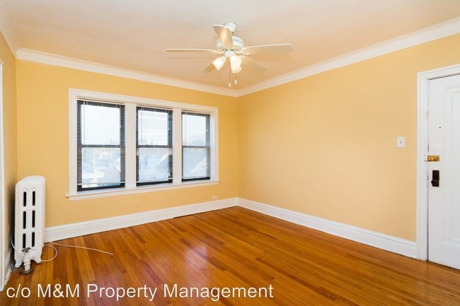 Building Photo - 6301-6305 Roosevelt Rd