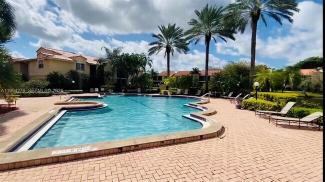 Building Photo - 1261 SW 46th Ave