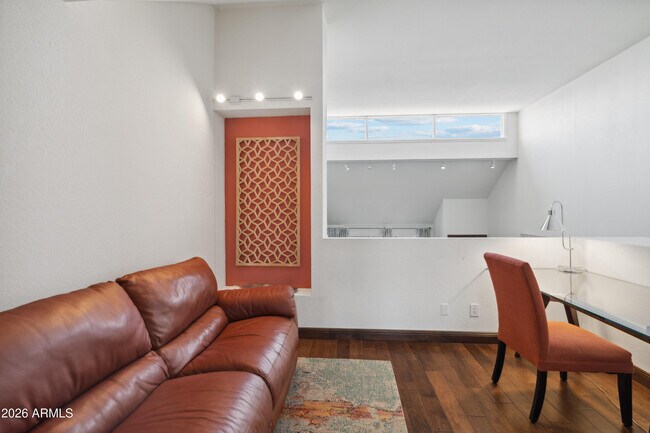 Building Photo - 7306 E Rancho Vista Dr