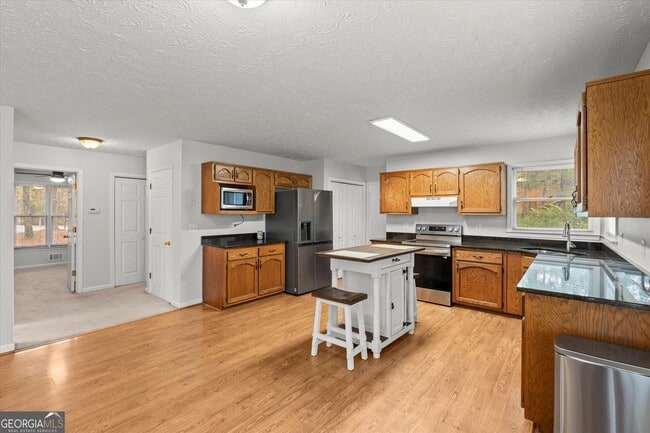 Building Photo - 115 Rockhurst Chase