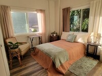 Building Photo - 3033 Seaview Rise