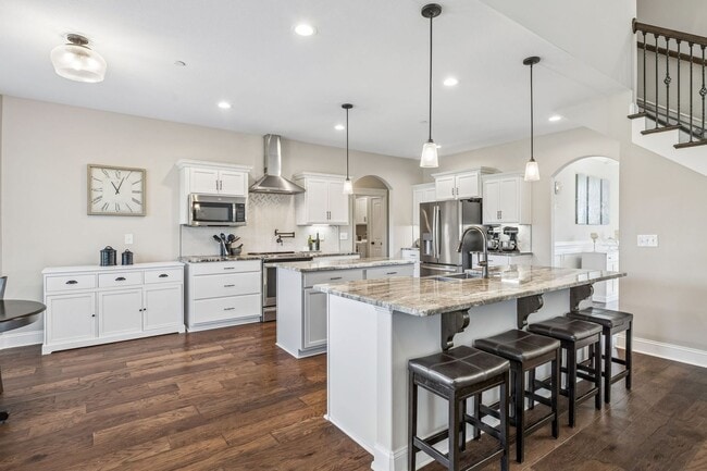 Building Photo - 8325 Turnbull Dr