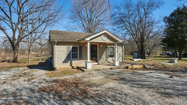 Building Photo - Coming Soon: 3BR, 2BA house in the county.