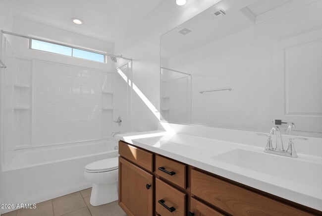 Building Photo - 5819 W Pueblo Ave