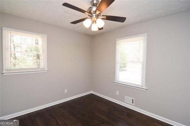 Building Photo - 86 Regency Way SE
