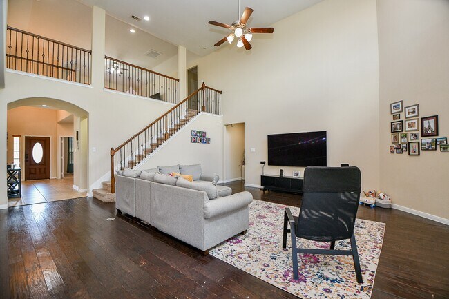 Building Photo - 4302 Trinity Creek Ct