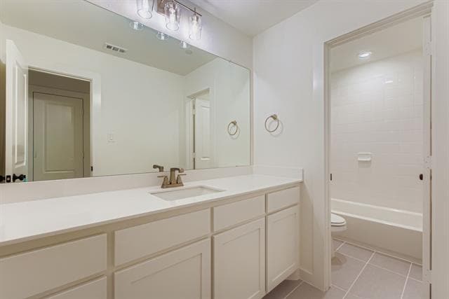 Building Photo - 3529 Kings Ct Dr