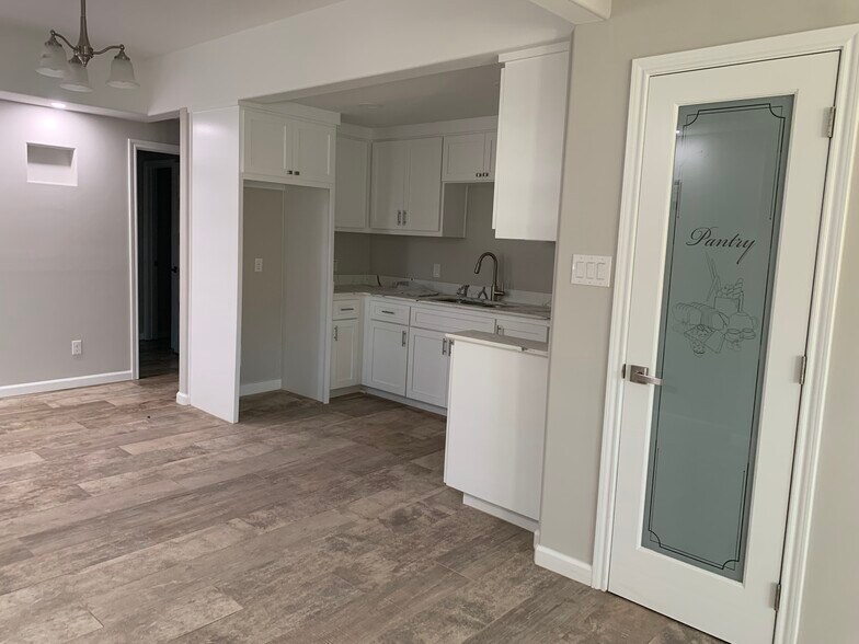 Building Photo - 311 S Indiana Ave