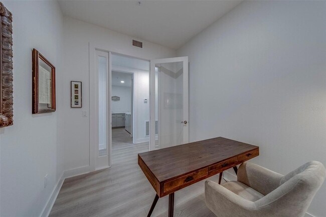 Building Photo - 400 150th Ave