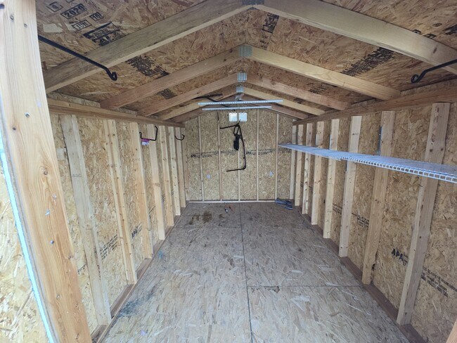 Building Photo - 1361 N 325 E