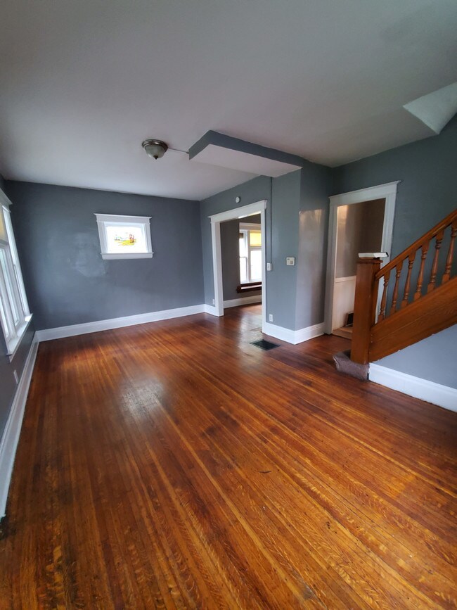 Building Photo - 95 Rosewood Terrace