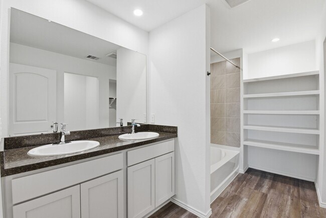 Building Photo - 24343 Saddlestone Green Dr