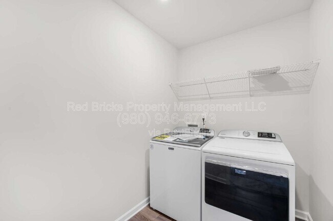 Building Photo - 2201 Lavender Mdws Ct