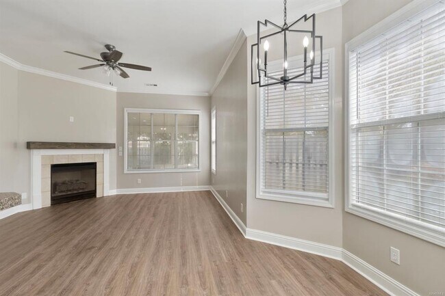 Building Photo - 8643 Carillion Pl