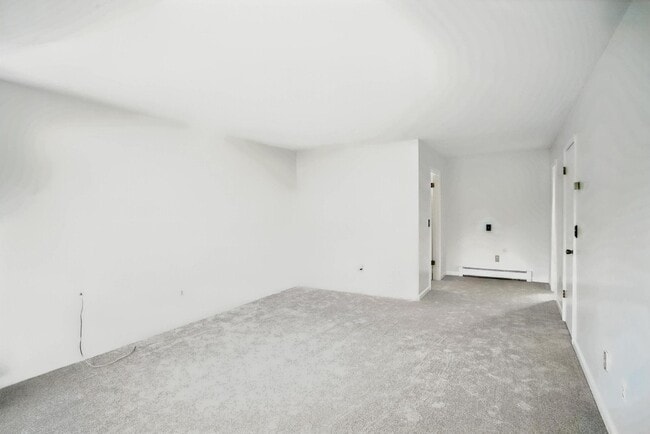 Building Photo - 3 Gumwood Dr