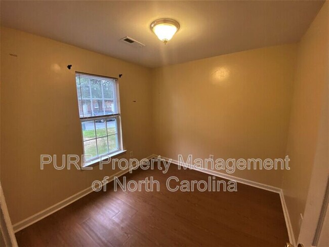 Building Photo - 2507 Pinnix St